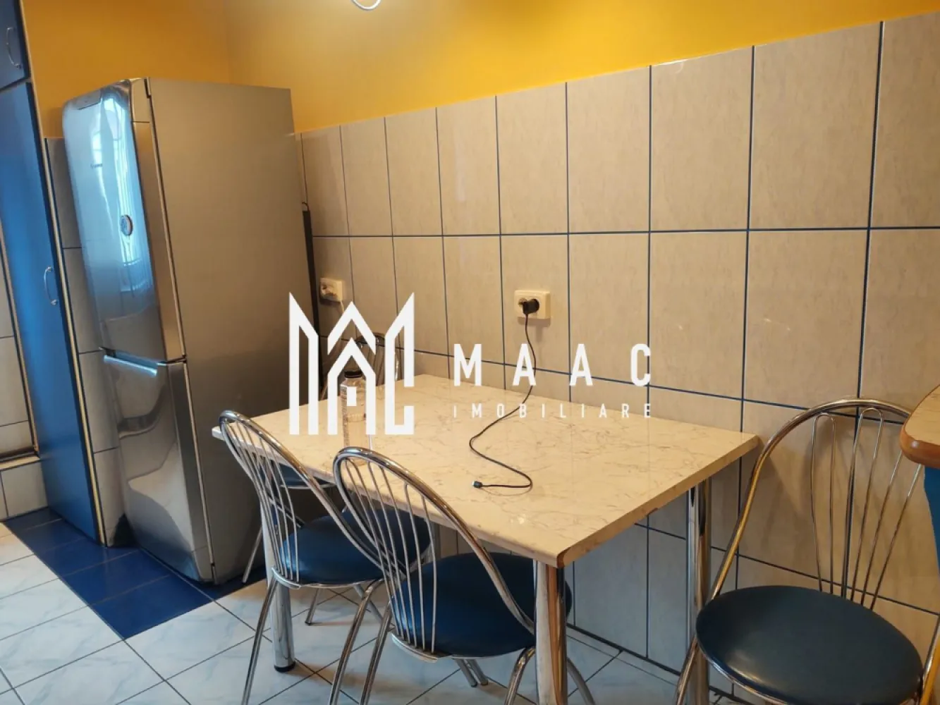 Apartament 3 camere I Etajul 3 I Decomandat I Strand