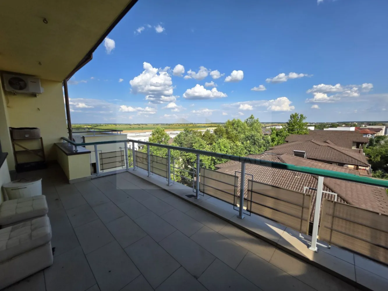Penthouse 148mp cu terase75 mp și șemineu | Corbeanca
