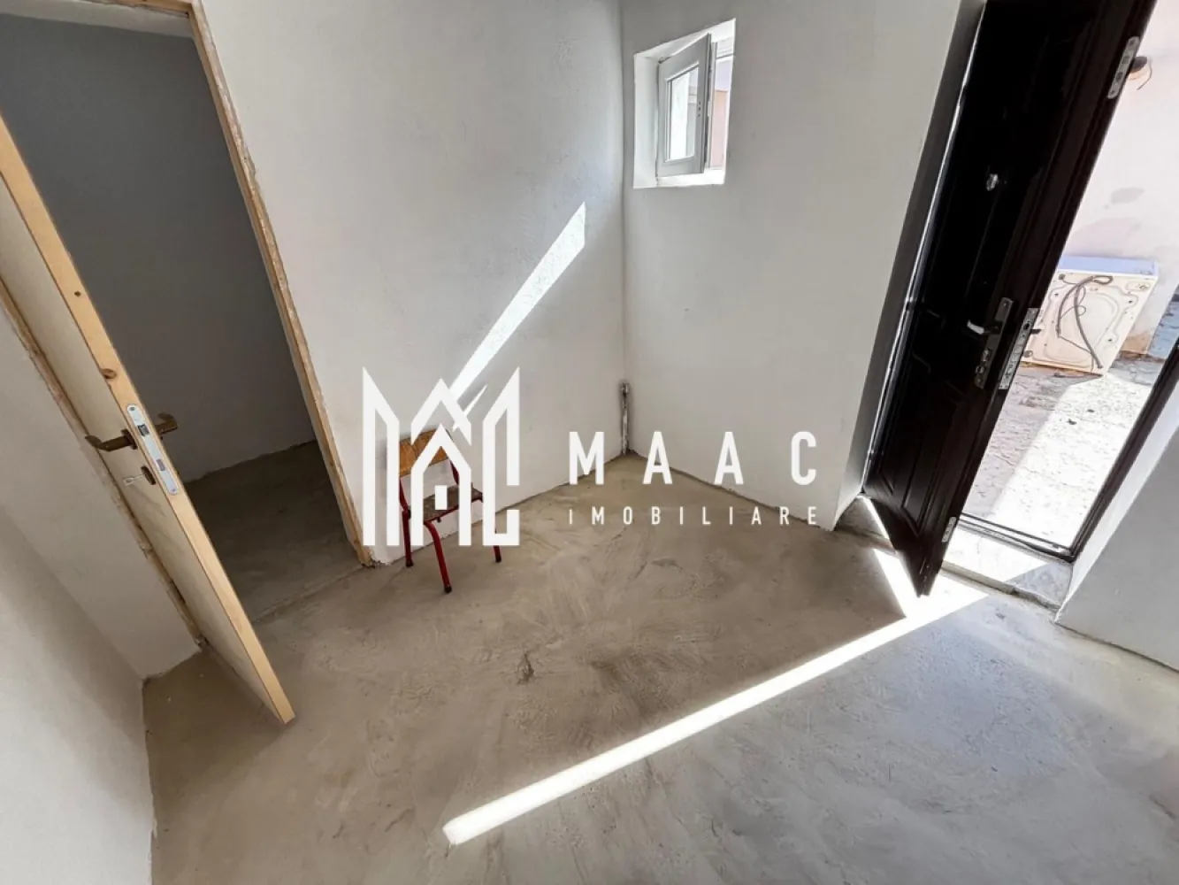 Apartament la casă | 2 camere | Curte comună | Piața Cluj