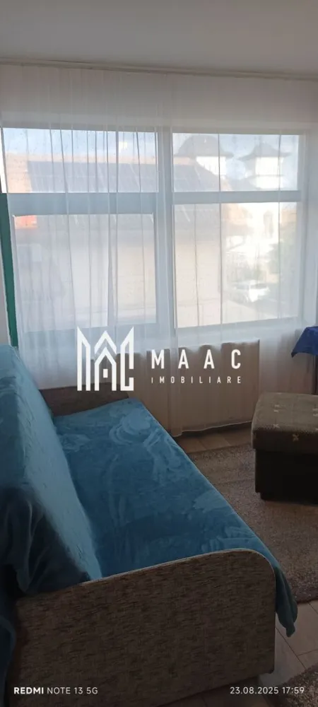 Apartament 2 camere la casa | Etaj 1 | Central - Piata Cluj - MAAC Imobiliare va propune spre inchiriere un apartament la casa, cu suprafata utila de 50 MP, format din living cu bucatarie open-space, dormitor, baie Apartamentul este dotat cu mobilier modern format din dulapuri haine , birou cu scaun ,1 TV,coltar extensibil in living, bucataria dotata cu mobilir modern,combina frigorifica,baie cu dus si masina de spalat rufe . In 10 minute se poate ajunge in Piata Cibin si in centrul Sibiului,magazine in aptropiere ,multe mijloace de transport in comun. Loc de parcare se gaseste usor in fata cladirii, sau in apropiere. Nu se accepta animale de companie in incinta. Se inchiriaza pe termen lung, minim 1 an si se percepe o garantie in cuantumul unei chirii lunare. Disponibilitate imediata. Pentru mai multe detalii precizati telefonic ca ati vazut anuntul cu ID: CP2975807 }}