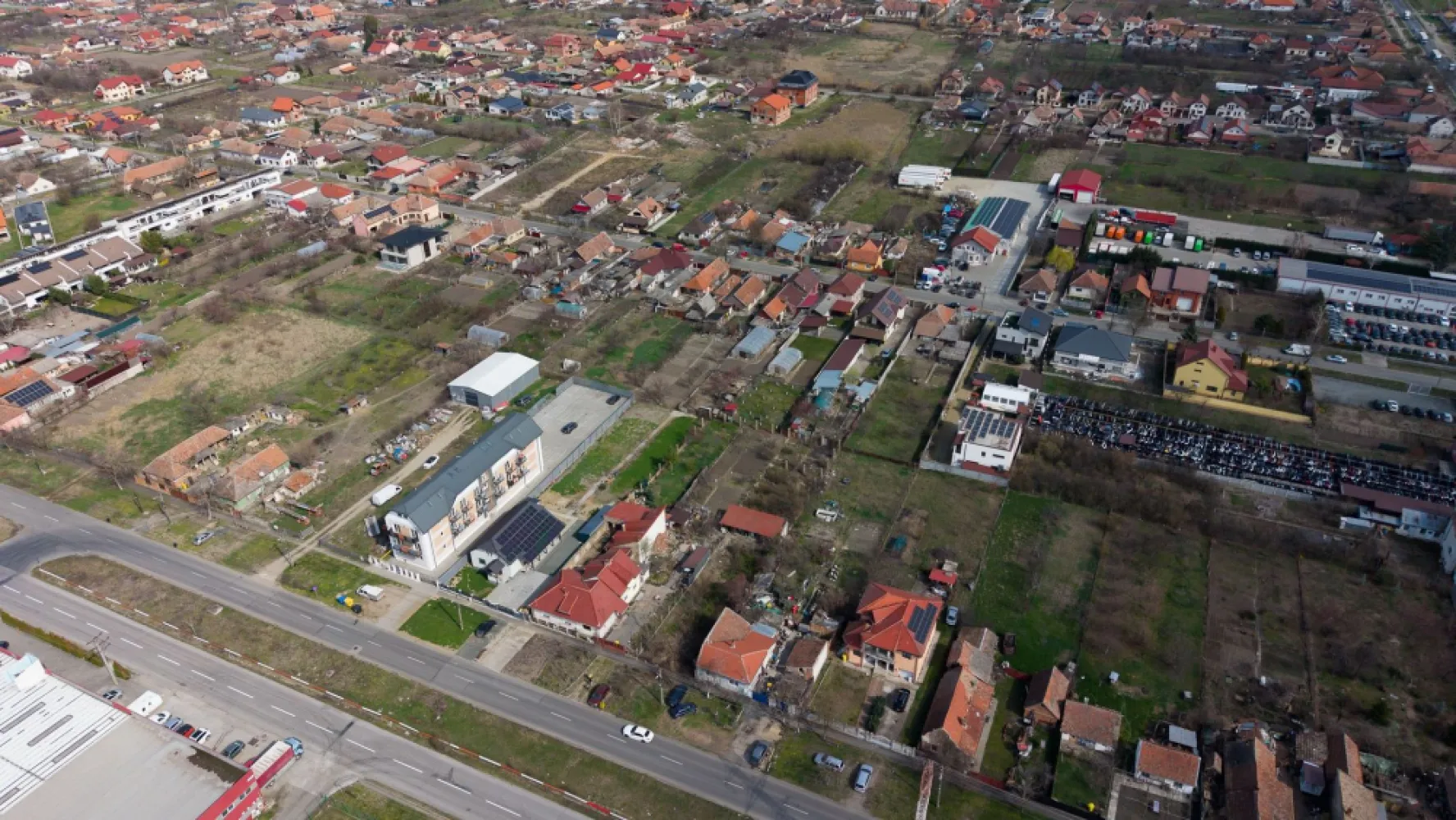 Teren 860 mp în Gai