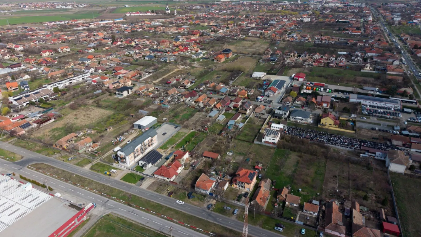 Teren 860 mp în Gai