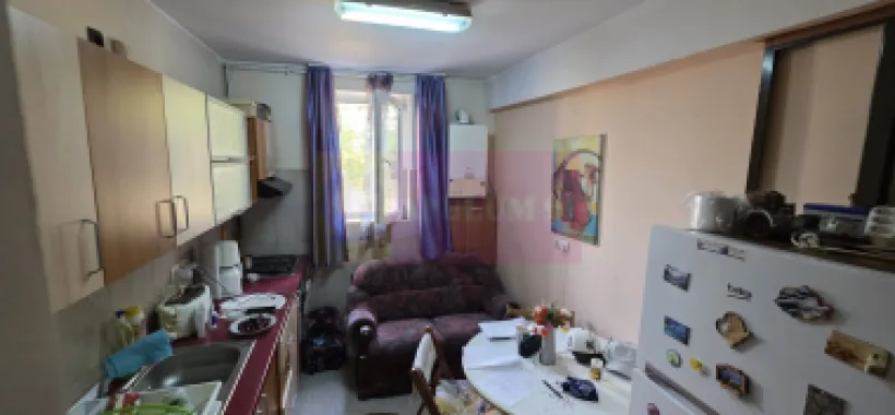 Apartament cu 2 camere de vanzare in Sinaia