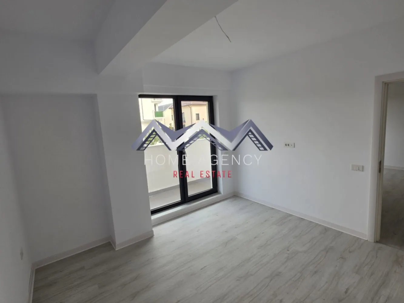 Apartament 2 camere Otopeni | parter înalt + terasă | include parcare
