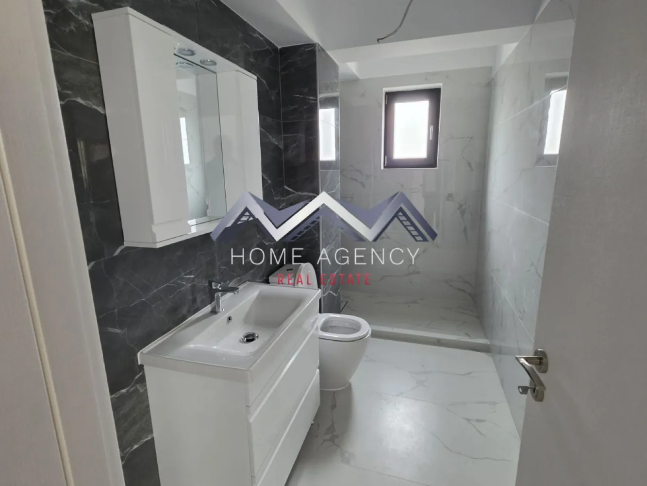 Apartament 2 camere Otopeni | parter înalt + terasă | include parcare