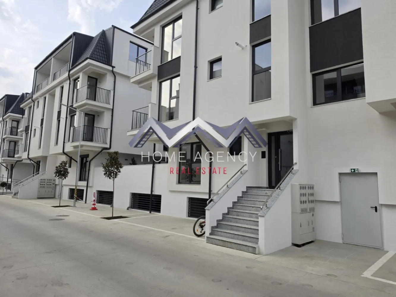 Apartament 2 camere Otopeni | parter înalt + terasă | include parcare