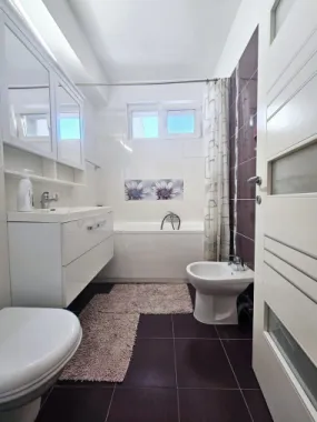 BRASADAS închiriază ap 3 cam. Izvor, parc Cişmigiu - PARCARE.