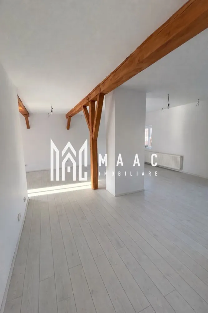 Spatiu birouri/ comercial | 130MP | Vasile Aaron - MAAC Imobiliare va propune spre inchiriere spatiu comercial cu compartimentare versatila, amplasat in zona Vasile Aaron, la strada (Semaforului). Suprafață de aproximativ 130 mp, ideal pentru diverse activități comerciale sau profesionale. Compartimentare: • 4 camere separate + un open space generos • sală de așteptare / recepție • 2 grupuri sanitare • hol de acces și spații auxiliare Avantaje: • compartimentare practică, ușor adaptabilă • spațiu luminos și bine organizat • potrivit pentru activități care necesită mai multe încăperi • acces facil și flux eficient între camere Potrivit pentru: • birouri firmă / sediu companie • salon beauty (coafor, cosmetică, masaj) • spațiu educațional (meditații, cursuri, training) • studio foto / video • firmă de servicii sau call center • cabinet Disponibilitate imediata. Se percepe o chirie in avans si garantie in cuantumul unei chirii lunare. Se inchiriaza pe termen lung. Pentru mai multe detalii va rugam specificati: CP2976767 }}