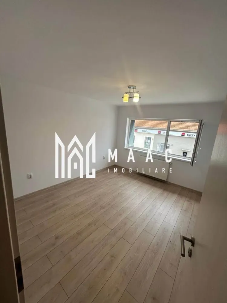Apartament 2 Camere | 38 Mp | Etaj 1 | Zona Cisnădie - MAAC Imobiliare vă prezintă un apartament modern cu 2 camere, amplasat la etajul 1 al unui bloc nou, situat într-o zonă liniștită și bine poziționată din Cisnădie. O locuință ideală atât pentru un cuplu sau o familie tânără, cât și ca investiție sigură. Caracteristici principale: Suprafață utilă: 38 mp Compartimentare: semi-decomandată Stare: se predă nemobilat Baie: complet amenajată și utilată modern Avantaje & Localizare: Zonă ferită de agitație, cu acces rapid către principalele puncte de interes din Cisnădie Aproape de Sibiu – ideal pentru navetă Bloc nou, construit recent, cu standarde moderne Acest apartament reprezintă o oportunitate excelentă pentru cei care își doresc confort, liniște și acces facil către oraș. Pentru mai multe detalii sau pentru a programa o vizionare, vă rugăm să ne contactați, specificând ID:CP2829972 }}