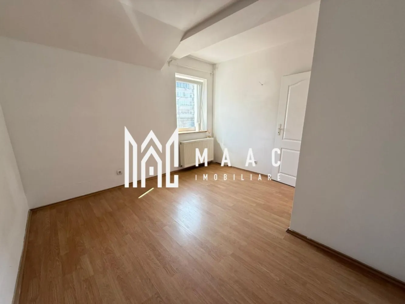 Spatiu comercial/ birouri | Etaj 1 | 80MP | Sub Arini