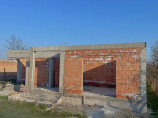 Teren 980 mp cu proiect de casă început–Chișirid, la 15 min de Oradea