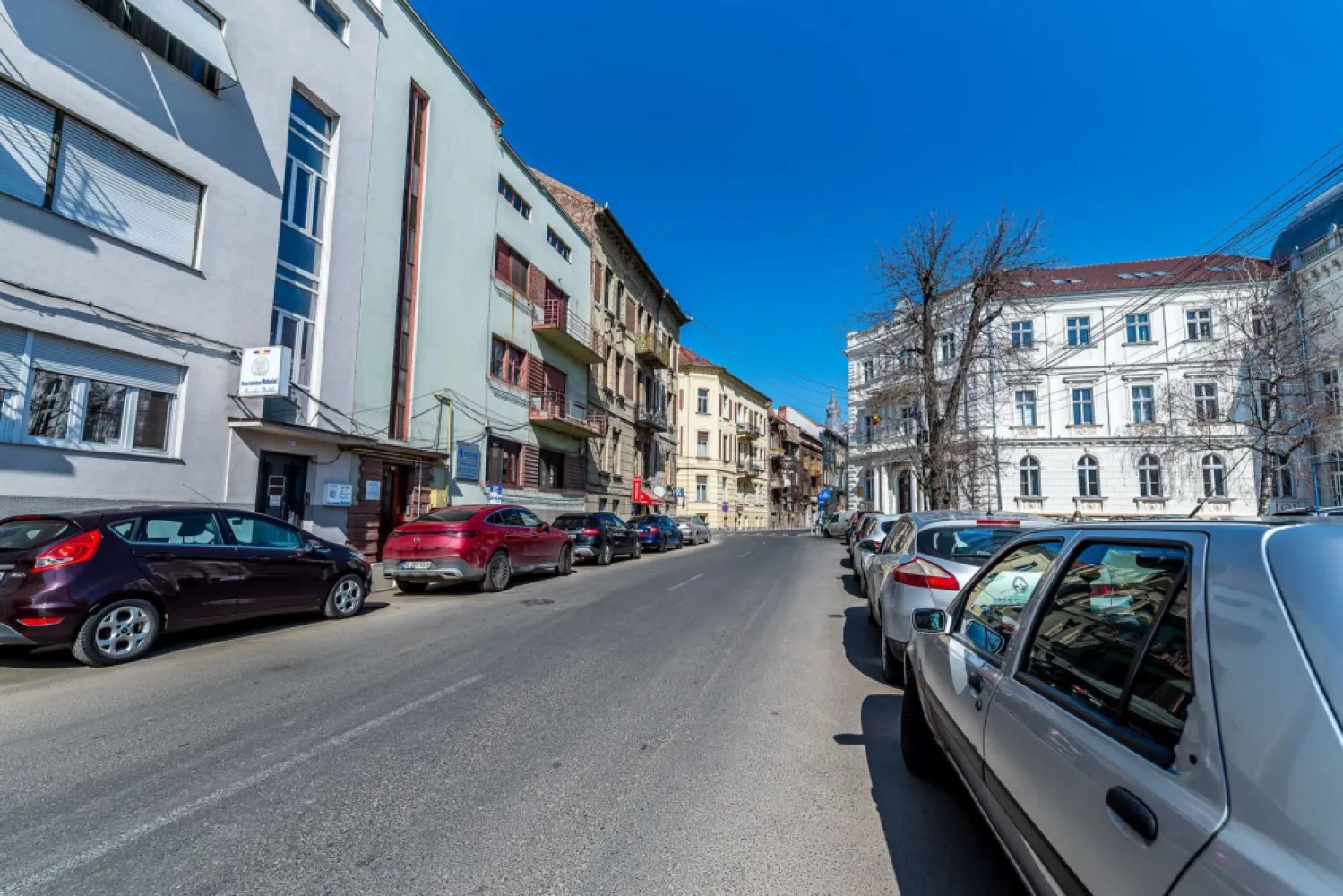 Etaj întreg vis-à-vis de Tribunalul Arad | 269 mp | Demisol privat