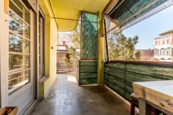 Etaj întreg vis-à-vis de Tribunalul Arad | 269 mp | Demisol privat