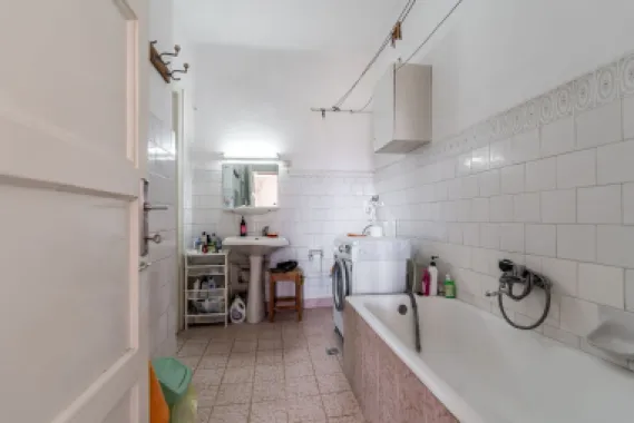 Etaj întreg vis-à-vis de Tribunalul Arad | 269 mp | Demisol privat