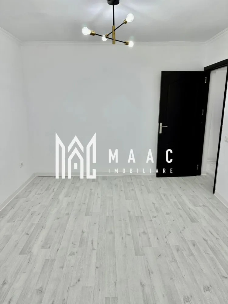 SPATIU COMERCIAL RENOVAT|CENTRALA TERMICA PROPRIE| OSTROVENI - MAAC Imobiliare vă propune spre închiriere un spațiu comercial cochet, situat într-una dintre cele mai căutate zone din Ostroveni – strada Lucian Blaga, la doar câțiva pași de Bulevardul Dem Rădulescu. Cu o suprafață de 30 mp, spațiul este compartimentat inteligent în 2 camere, baie și balcon, oferind un cadru ideal pentru desfășurarea activităților comerciale sau de servicii. În plus, beneficiază de o boxă practică pentru depozitare, amplasată sub balcon. Spațiul este complet renovat, ceea ce vă permite să începeți activitatea imediat, fără investiții suplimentare. ✔ Confort termic asigurat de centrală proprie pe gaz ✔ Zonă cu trafic pietonal și acces facil ✔ Numeroase locuri de parcare gratuite în proximitate Poziționarea excelentă, în apropierea zonelor rezidențiale, școlilor și grădinițelor, asigură un flux constant de potențiali clienți – ideal pentru birou, salon, cabinet sau alte activități comerciale. Preț: 440 €/lună Contacteaza-ne pentru detalii și vizionări – acest spațiu poate fi exact ceea ce cauti! }}