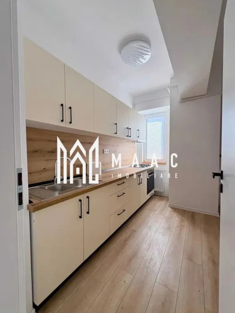 Apartament 2 camere | 61 mp | Balcon | Mihai Viteazul - MAAC Imobiliare oferă spre închiriere un apartament nou, aflat la prima închiriere, situat pe strada Mihai Viteazu ,în imediata apropiere de Lidl. Apartamentul nu a mai fost locuit și este disponibil imediat. Locuința este amplasată la etajul 3 al unui bloc nou, dotat cu 2 lifturi, și are o compartimentare practică și spațioasă: living generos, dormitor, bucătărie separată complet mobilată și utilată , baie spațioasă cu duș walk-in, hol și balcon de 8 mp, cu vedere deschisă spre munți. Apartamentul beneficiază de orientare Sud-Est, fiind luminos pe tot parcursul zilei. Se închiriază complet mobilat și utilat, cu dotări moderne: bucătărie complet echipată, combină frigorifică, mașină de spălat rufe, mobilier complet în living și dormitor. Zona oferă acces rapid către toate facilitățile necesare: magazine, farmacii, stații de transport în comun, fiind situat la aproximativ 5 minute de Piața Rahovei și Shopping City Șelimbăr, cu acces facil către centrul orașului. Garanție: echivalentul a 2 luni de chirie Pentru mai multe detalii și programarea unei vizionări, vă invităm să ne contactați, menționând ID-ul ofertei: CP2978353 }}