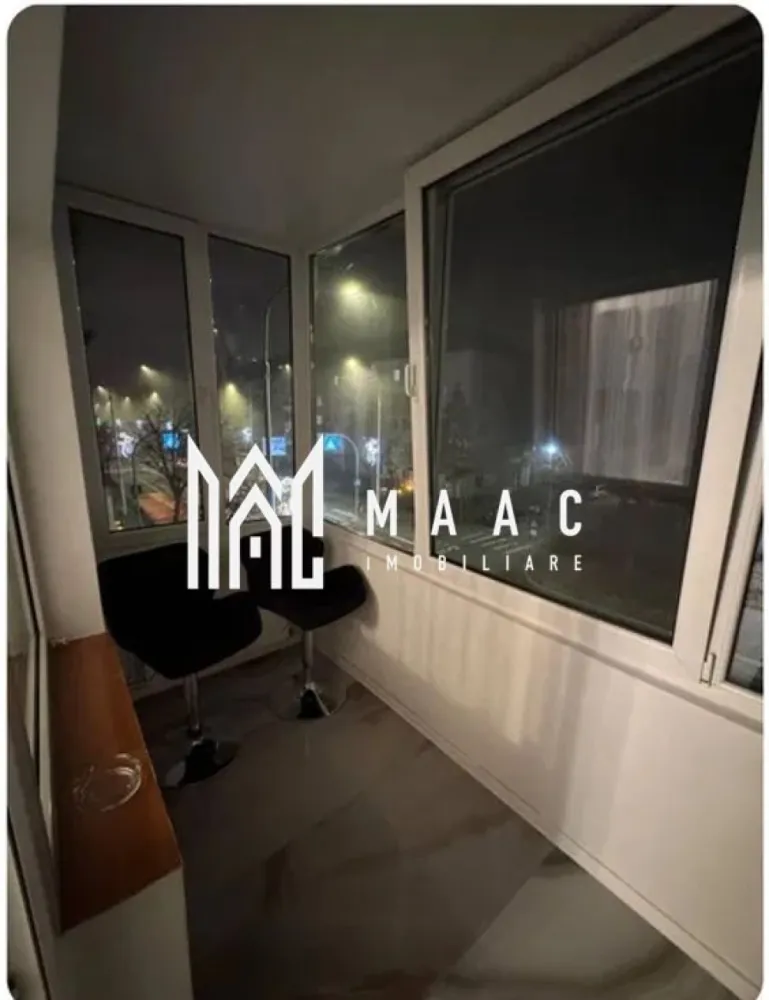 Apartament 3 camere | 70 MPU | Etaj 2 | Vasile Milea - MAAC Imobiliare vă propune spre vânzare un apartament cu 3 camere, decomandat, situat pe Bulevardul Vasile Milea, la etajul 2 din 4. Cu o suprafață utilă de 70 mp, apartamentul oferă un spațiu bine compartimentat, ideal pentru o familie sau pentru cei care își doresc confort și funcționalitate într-o zonă bine conectată a orașului. Compartimentare: Living 2 dormitoare Bucătărie 2 băi Balcon 2 spații de depozitare Dotări și beneficii: Compartimentare decomandată Plită electrică Hotă Balcon 2 băi 2 spații de depozitare, ideale pentru organizare eficientă Pentru mai multe detalii precizati telefonic ca ati vazut anuntul cu ID: CP2977108 }}