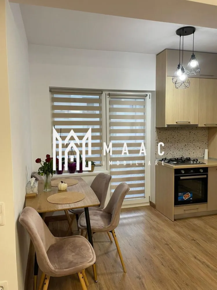 Apartament 2 camere | 54 MPU | Balcon | D. Stanca - MAAC Imobiliare vă propune spre închiriere un apartament cu 2 camere, situat pe o stradă privată dotată cu barieră în zona Doamna Stanca din Sibiu. Apartamentul dispune de compartimentare decomandată și este compus din hol de acces, bucătărie open-space cu living-ul și acces pe balcon, dormitor matrimonial și baie. Încălzirea în imobil se face cu centrala proprie prin calorifere și prin încălzire în pardoseală. Localizarea imobilului oferă acces rapid către Shopping City și mai multe supermarket-uri. Se percepe un avans și o garanție în cuantumul unei chirii lunare. Nu se acceptă animale de companie. Se predă mobilat/utilat. Aferent - parcare privată. Disponibil: 1 Martie. Pentru mai multe detalii, specificați telefonic că ați văzut anunțul cu ID: CP2936483 }}