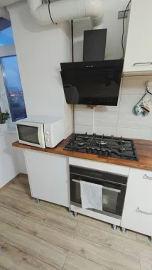 Apartament de închiriat cu 3 camere - cartier Tiglina 2