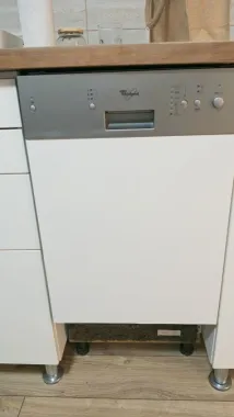 Apartament de închiriat cu 3 camere - cartier Tiglina 2