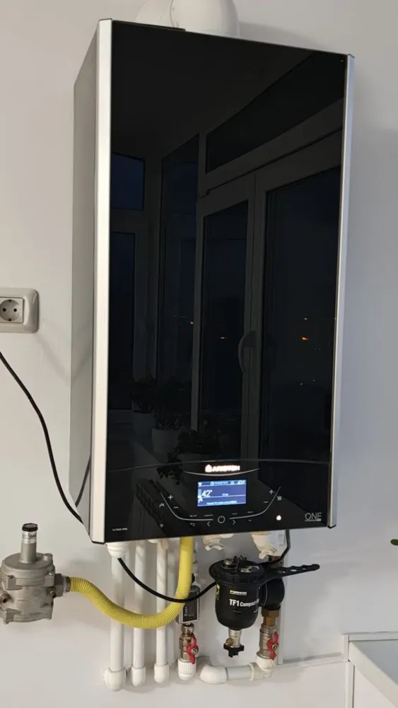 Apartament de închiriat cu 3 camere - cartier Tiglina 2