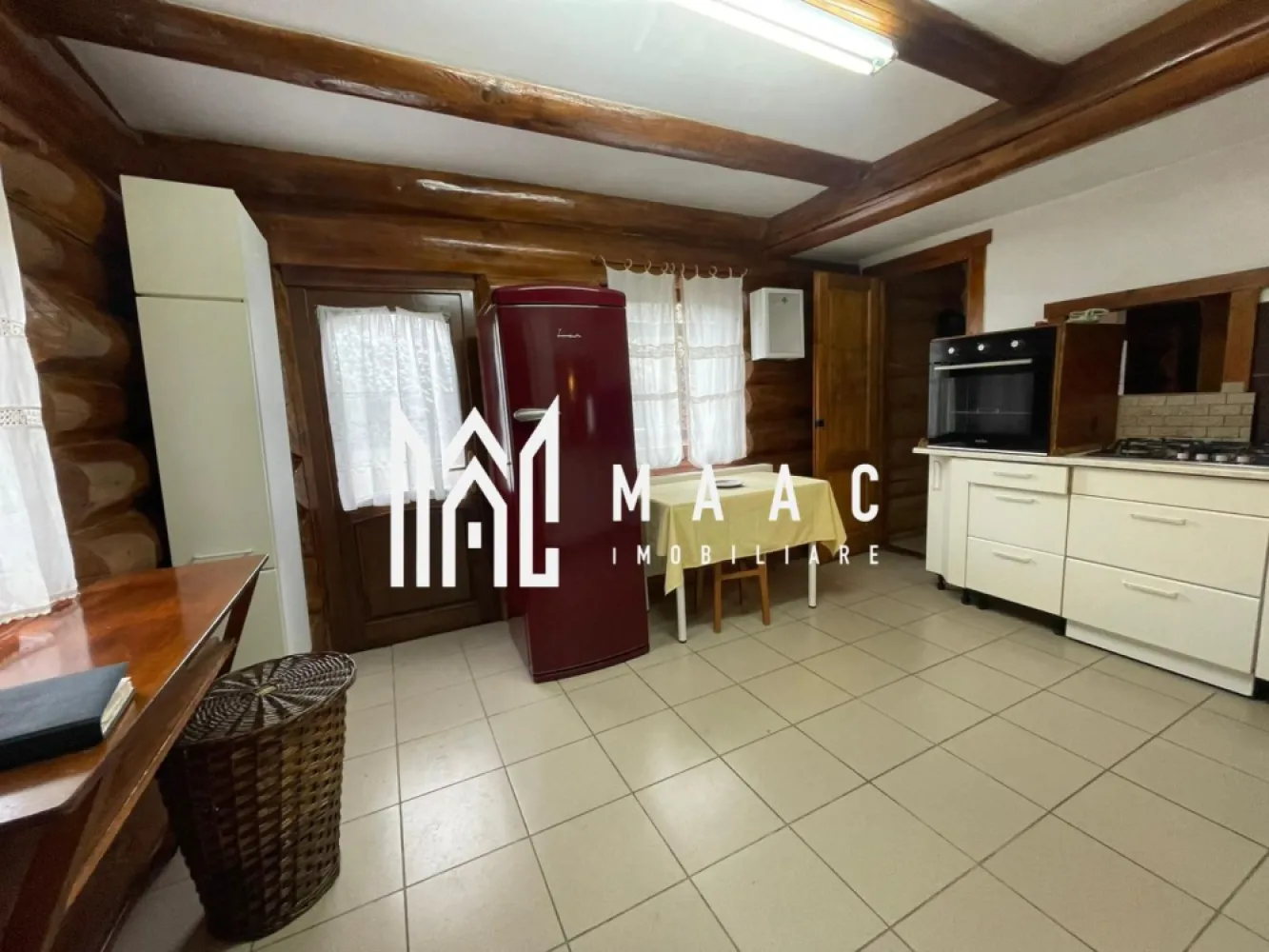 Cabana turistică | 156 MPU | 4 dormitoare | Porumbacu de Sus