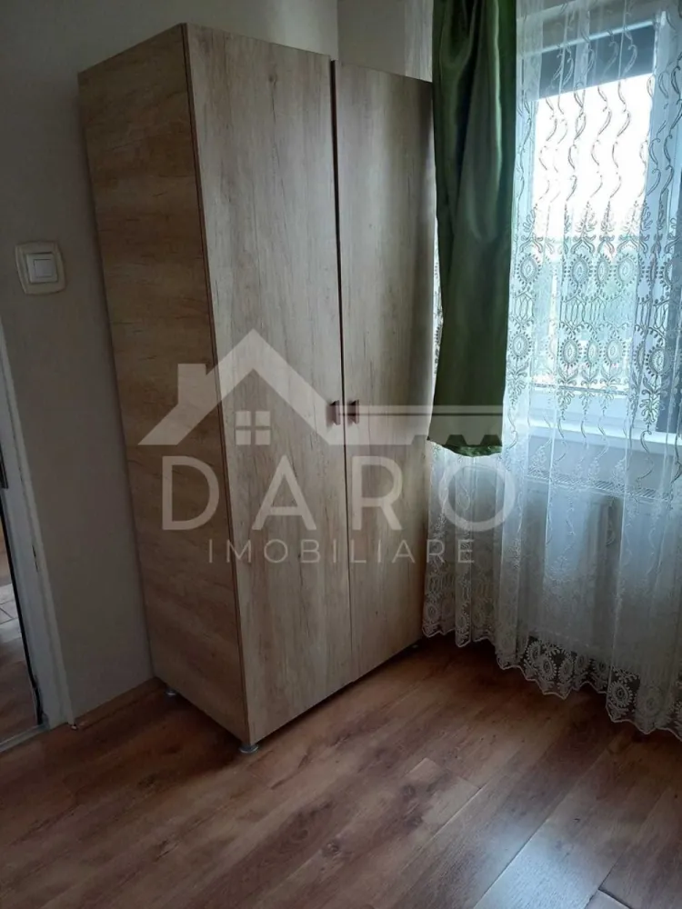 Inchiriez apartament cu 2 camere in Dambu - 🔥 Apartament 2 camere | Dâmbu Pietros | Zonă foarte bine conectată Se oferă spre închiriere apartament cu 2 camere, situat în cartierul Dâmbu Pietros, pe strada Măgurei – una dintre zonele apreciate pentru acces rapid și facilități 👇 💰 Preț: 240 euro 🏢 Etaj: 4/4 🏡 Compartimentare: ✔ living ✔ dormitor ✔ bucătărie ✔ baie ✔ hol ✔ apartamentul este mobilat și utilat – gata de mutare 📍 De ce Dâmbu Pietros? ✔ zonă foarte bine conectată cu restul orașului ✔ stații de autobuz la câteva minute ✔ aproape de școli, grădinițe și supermarketuri ✔ acces rapid către centru și alte cartiere ✔ zonă liniștită, ideală pentru locuit 🧠 Ideal pentru: ✔ cupluri ✔ persoane care lucrează în oraș ✔ studenți 📅 Disponibil imediat 🤝 Proprietate promovată prin DARO Imobiliare 📞 Detalii și vizionări: Coman Maria – DARO Imobiliare 📱 0749 535 729 }}