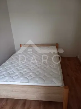 Inchiriez apartament cu 2 camere in Dambu