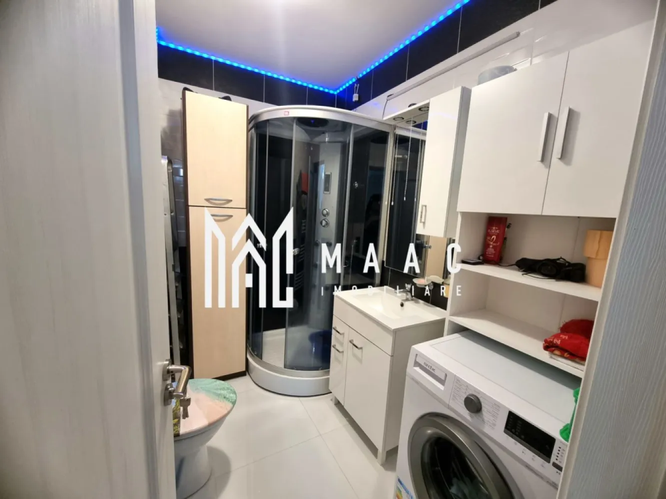 Apartament 3 camere | Balcon | Parțial mobilat | Doamna Stanca