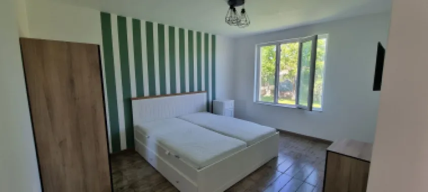 De inchiriat, vila noua - Bariera Traian - Lacul Brates