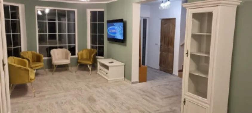 De inchiriat, vila noua - Bariera Traian - Lacul Brates