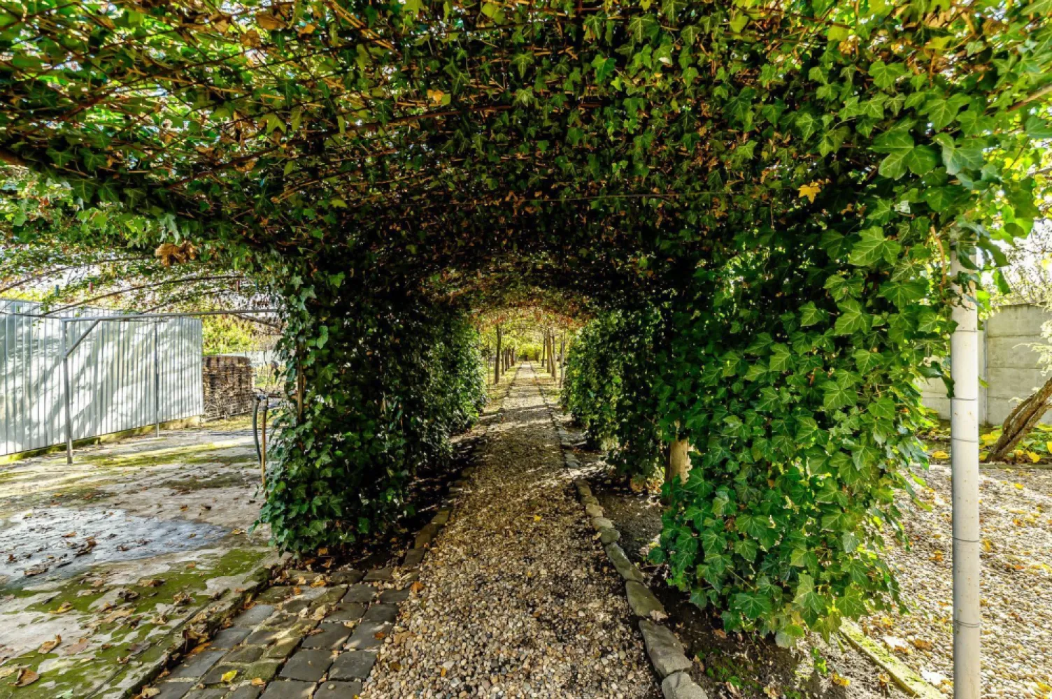 Vilă 5 camere Grădiște | 2 corpuri | 0% comision. Preț negociabil!