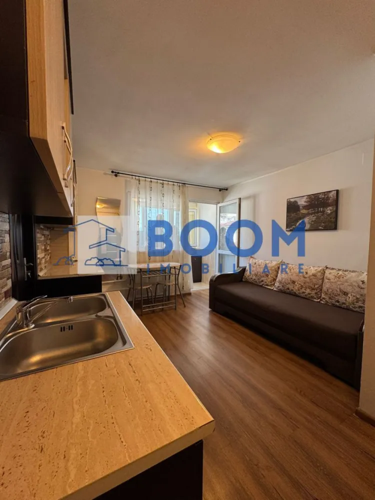 Studio Mansarda | 28 Mp | Centrala Proprie | Complet Mobilata - Studio decomandat de vanzare 28 mp utili

BOOM Imobiliare va propune spre vanzare un studio decomandat cu suprafata utila de 28 mp compartimentat practic si eficient. Locuinta este alcatuita din bucatarie amenajata pe balcon dormitor zona de relaxare si baie oferind un spatiu confortabil si bine organizat.

Studio ul dispune de centrala termica proprie si se vinde mobilat si utilat fiind pregatit pentru mutare imediata. Este o alegere excelenta atat pentru locuit cat si pentru investitie.

Imobilul este amplasat intr o zona cu acces rapid catre magazine scoli mijloace de transport in comun si alte puncte de interes.

Pentru mai multe detalii sau pentru programarea unei vizionari contacteaza ne. CP3200202