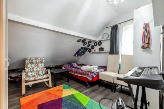 Casă în Westfield | 140 mp utili | P+M | 3 camere | curte + anexe