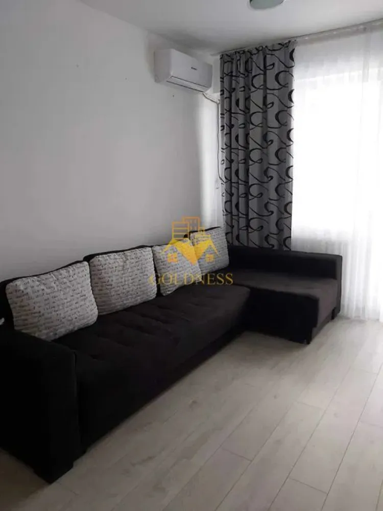 2 camere open space, parcare, terasa, Marasti, Profi, Pet Friendly - GOLDNESS Imobiliare vă propune spre închiriere un apartament cu camere 2 complet mobilat și utilat, la etajul 2 într-un imobil de 4 etaje, în Cartierul Marasti . Dispune de loc de parcare cu bariera! Se află în apropierea stațiilor de transport în comun, magazine, restaurante, spații verzi, farmacii, etc. Apartamentul este compartimentat astfel: - dormitor cu pat matrimonial, dressing, noptiere - living cu bucatarie open space complet utilată și mobilată, canapea extensibilă, loc de servit masa - baie cu cada, calorifer port prosop și dulap pentru depozitare. - terasa de 15 mp. Imobilul este dotat cu toate cele necesare- centrală proprie, frigider, aragaz, hotă, mașină de spălat haine, etc. Dacă sunteți interesați de acest apartament și doriți să îl vizionați, dar și pentru alte oferte nu ezitați să ne contactați telefonic sau prin e-mail. Vă stăm la dispoziție! Pentru intermediere se percepe un comision de 50% din prețul chiriei! }}