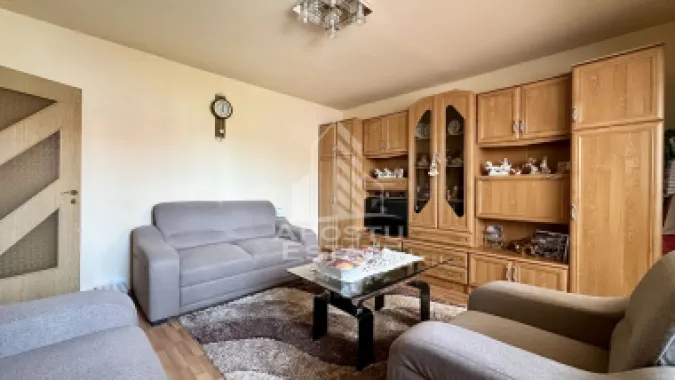 Apartament de vanzare cu 3 camere, decomandat, Aradului Timisoara