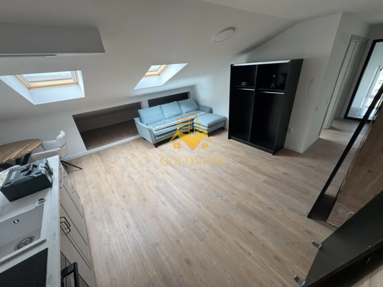 2 camere Modern Bloc Nou Mansarda Cartierul Europa zona Eugen Ionesco