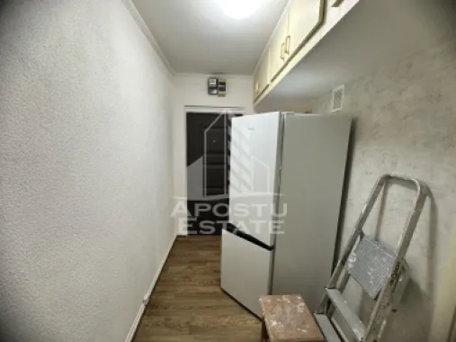 Apartament cu 2 camere, zona Girocului, 42 mp, Centrala proprie