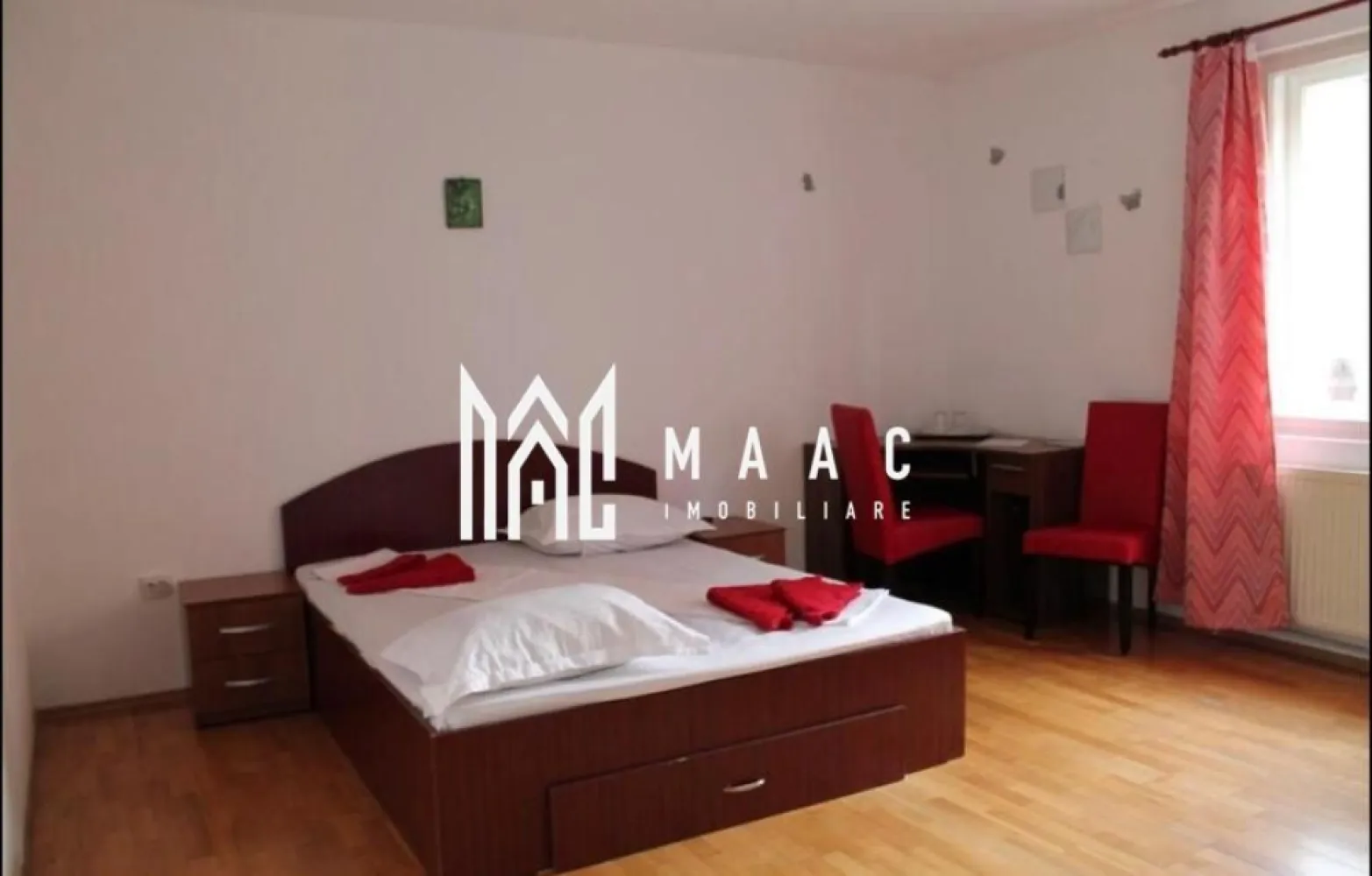 Casă spațioasă | 250 mp utili | 8 camere | Curte cu filigorie