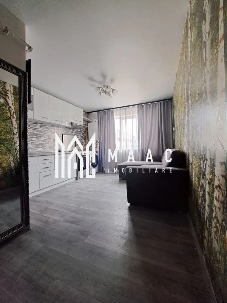 Apartament 2 camere | Traian | mobilat si utilat | 44mp - MAAC IMOBILIARE vă propune spre vânzare un apartament modern cu 2 camere, situat la mansardă, în cartierul Traian. Proprietatea face parte dintr-un imobil nou, construit din BCA, și beneficiază de o suprafață utilă de 44 mp, fiind inteligent compartimentată pe două niveluri – ideală pentru un stil de viață modern și confortabil. Compartimentare: Parter: living luminos cu bucătărie open-space și baie Etaj: 2 dormitoare primitoare, bine luminate natural Apartamentul se vinde complet mobilat și utilat, fiind nelocuit până în prezent – totul este nou, pregătit pentru viitorul proprietar. Datorită compartimentării eficiente și a poziționării, proprietatea reprezintă o alegere excelentă atât pentru locuință personală, cât și pentru investiție (închiriere pe termen lung sau regim hotelier). Localizare avantajoasă: situat în cartierul Traian, cu acces facil la mijloace de transport, magazine, unități de învățământ și centre comerciale. Pentru mai multe detalii sau pentru programarea unei vizionări, echipa MAAC IMOBILIARE vă stă cu drag la dispoziție! CP2984243 }}