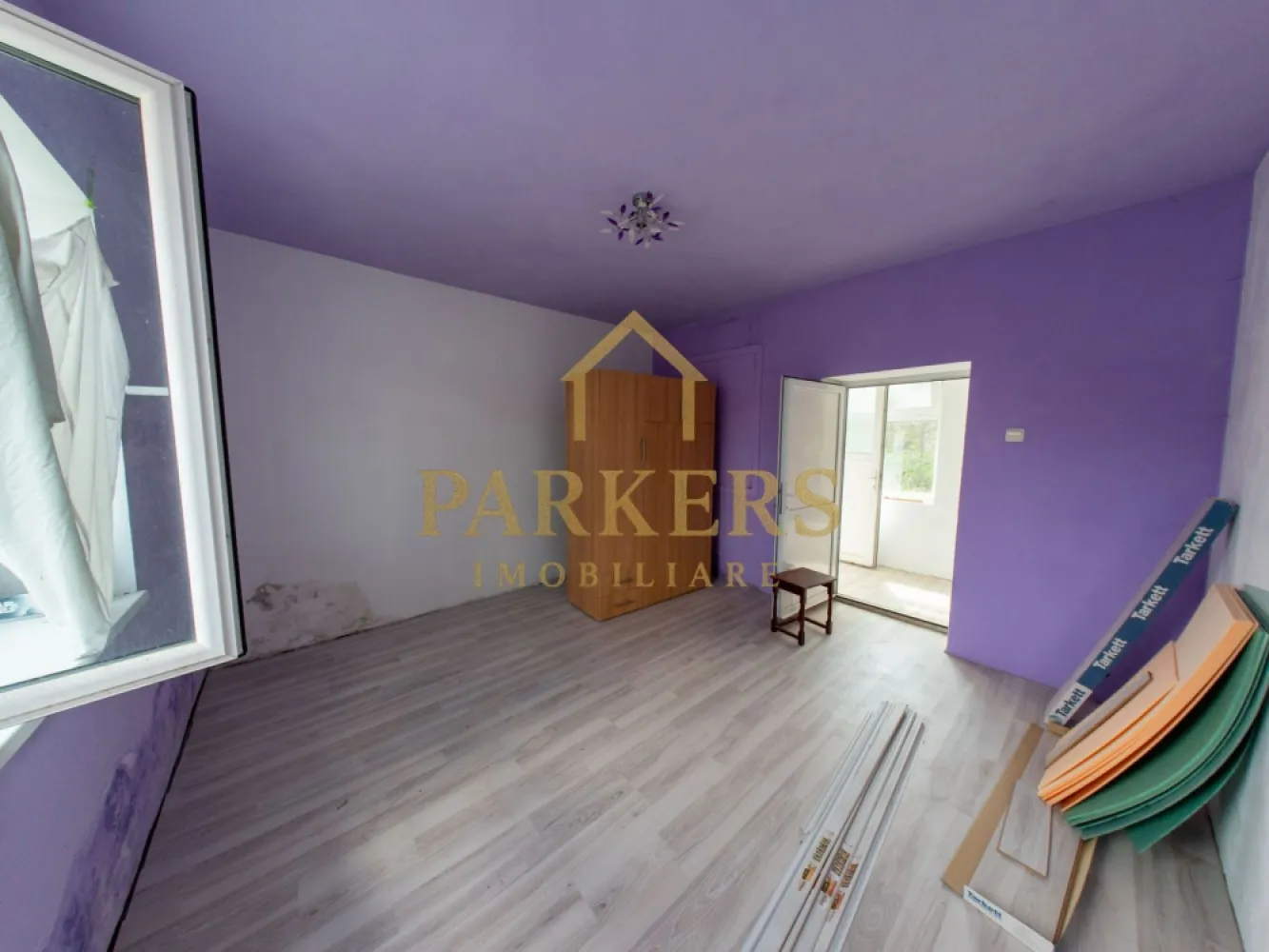 Casa de vanzare in zona de munte in localitatea Lisa