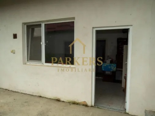 Casa de vanzare in zona de munte in localitatea Lisa