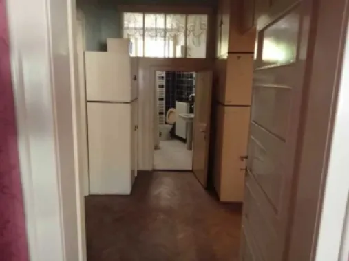 BRASADAS vinde / închiriaza ap 2 cam zona ultracentrală.