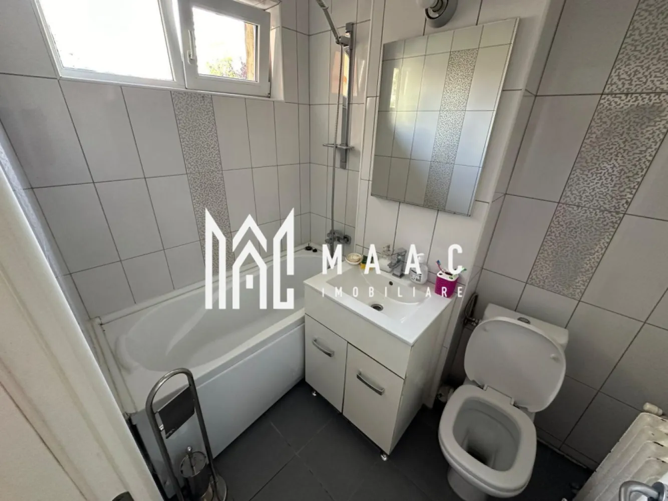 Apartament 2 camere | Parter | Balcon | 54 MPU | Mihai Viteazu