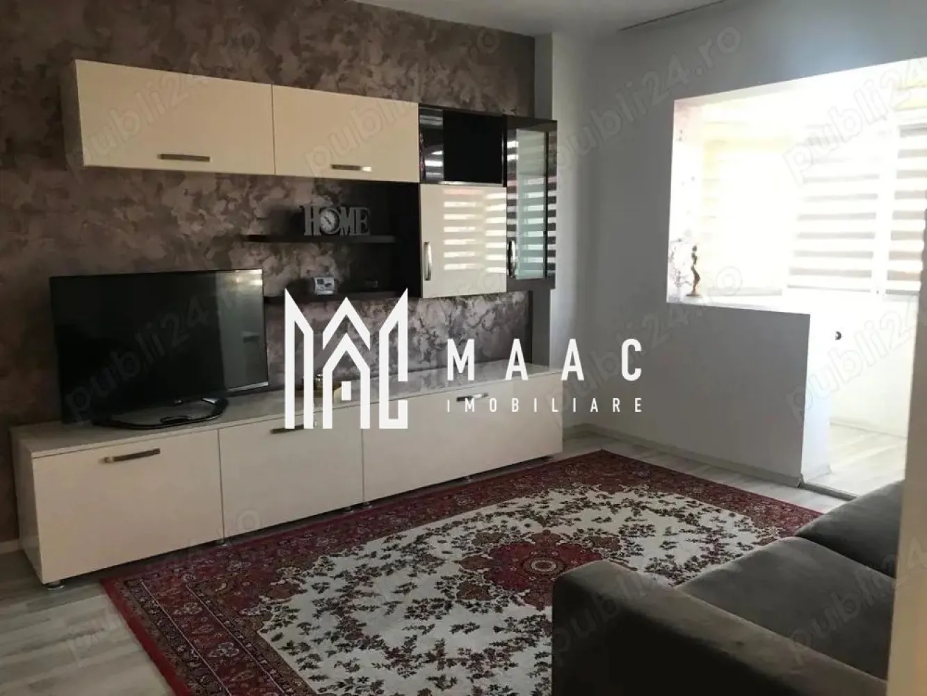 Apartament 2 camere | Balcon | Lift | 58 MPU | Mihai Viteazu - Apartament 2 camere de închiriat Sibiu – 58 mp – decomandat – etaj 7 – zona Mihai Viteazu MAAC Imobiliare vă propune spre închiriere un apartament cu 2 camere, complet decomandat, situat în zona Bulevardului Mihai Viteazu din Sibiu. Zona este una dintre cele mai accesibile din oraș, cu transport public, magazine și centre comerciale în imediata apropiere. Detalii apartament Suprafață utilă: 58 mp Compartimentare: decomandat (Confort 1) Etaj: 7 (bloc dotat cu lift) Spații generoase și bine delimitate Dotări și avantaje Complet mobilat și utilat Aer condiționat Bloc cu lift Apartament luminos Potrivit pentru locuire confortabilă pe termen lung Avantaje locație Situat pe Bulevardul Mihai Viteazu Acces rapid către mijloace de transport în comun Aproape de magazine, supermarketuri și mall-uri Zonă foarte bine conectată la restul orașului Pentru mai multe detalii și pentru programarea unei vizionări vă rugăm să menționați la telefon numărul: CP2985154 }}