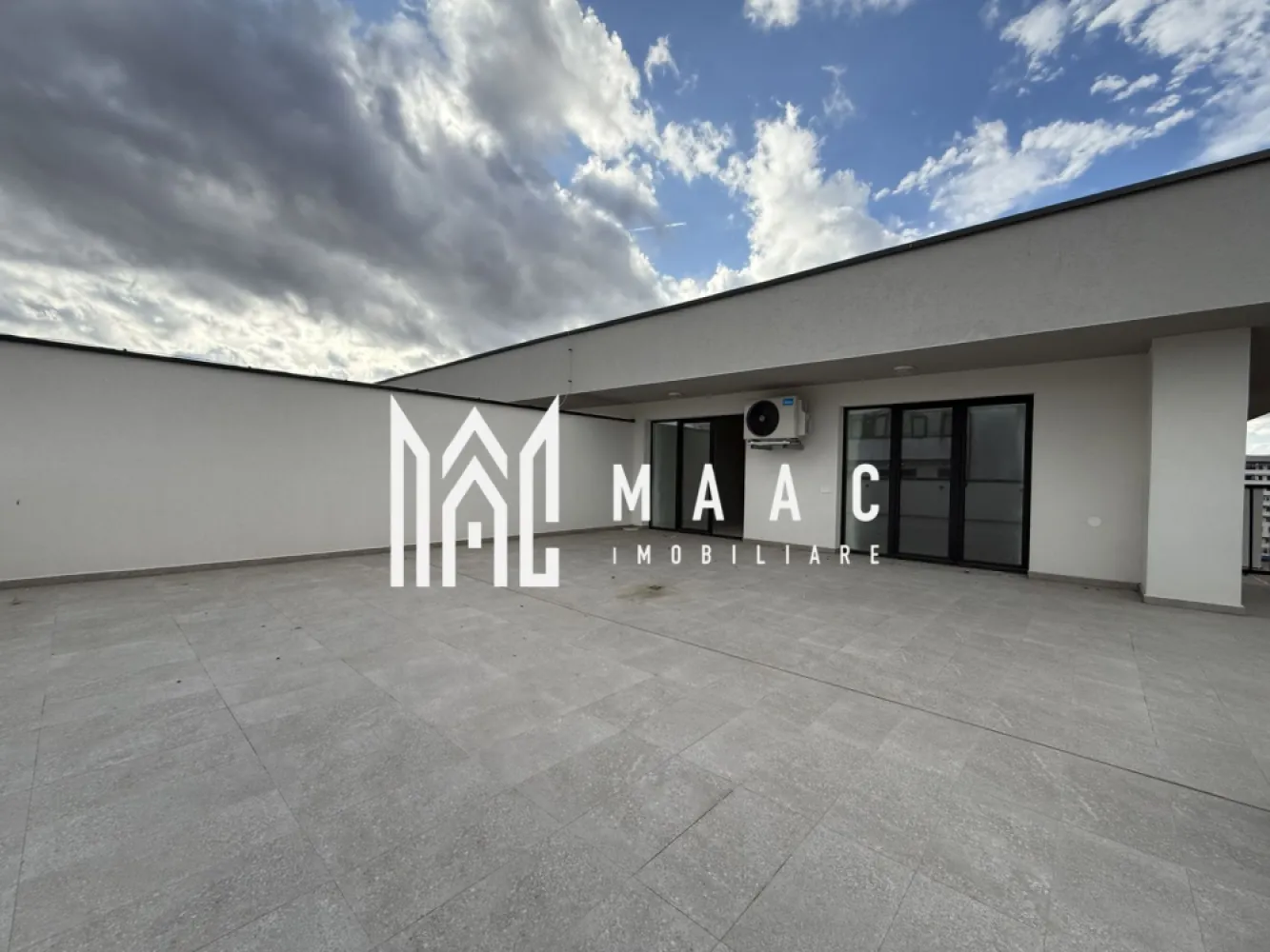 Penthouse | 4 camere | Balcon | Parcare | Terasa | D. Stanca