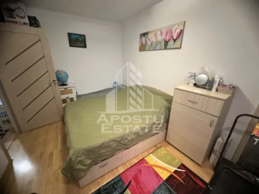 Apartament cu 3 camere, zona Buziasului, 55 mp, Centrala proprie