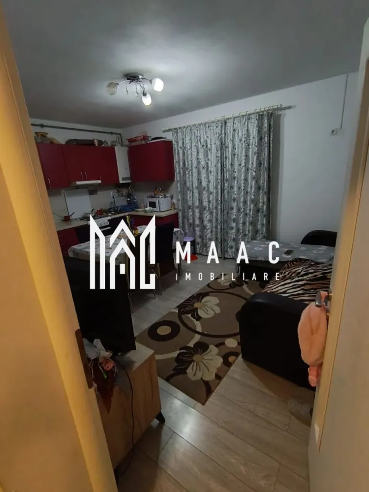 Apartament 3 camere | Etaj 2 | Balcoane | Arhitectilor - MAAC Imobiliare vă propune spre vânzare un apartament cu 3 camere, situat la etajul 2 din 3, în Cartierul Arhitecților, într-un imobil construit în 2019. Caracteristici: Suprafață utilă: 53 mp Compartimentare decomandată Living și bucătărie open space 2 dormitoare Baie cu geam Hol 2 balcoane de aproximativ 3 mp fiecare Loc de parcare privat. Dotări și beneficii: Centrala termica proprie cu calorifere. Apartament luminos, bine compartimentat, potrivit pentru familii Zona liniștită, acces rapid la stații de autobuz si magazine. Pentru mai multe detalii precizati telefonic ca ati vazut anuntul cu ID: CP2971922 }}