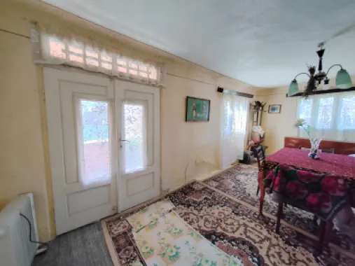 Teren generos cu deschidere 17 ml la stradă + casa– Vadul Părului, Albești, PH