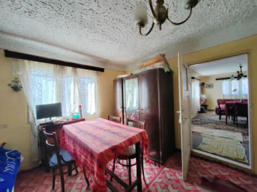 Teren generos cu deschidere 17 ml la stradă + casa– Vadul Părului, Albești, PH